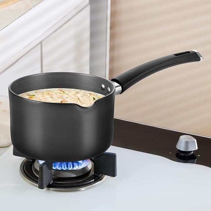 Borosil 2.5L Hard Anodized Spout Saucepan at ₹666 (59% Off) – Amazon