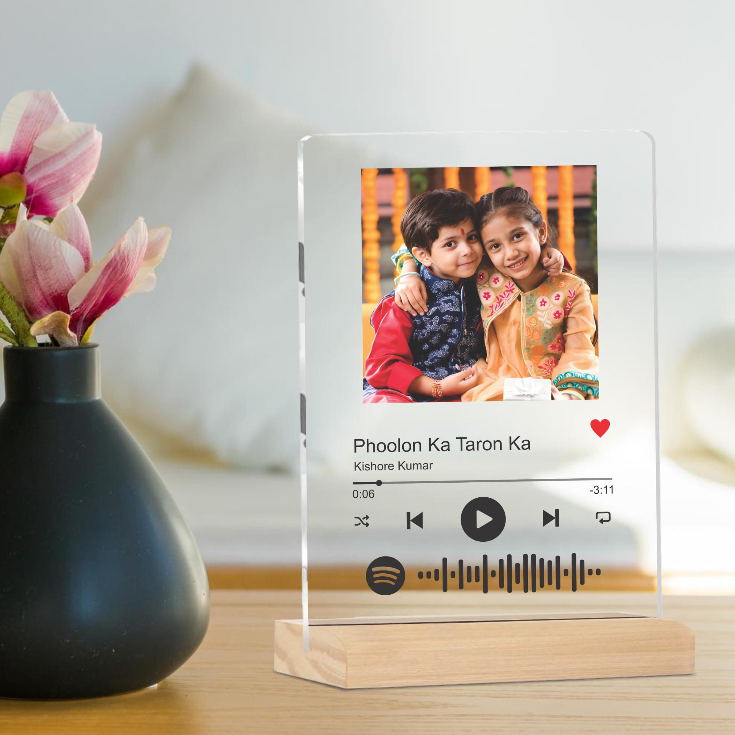 Giftplease Customized Spotify Photo Frame at ₹299 (50% Off)