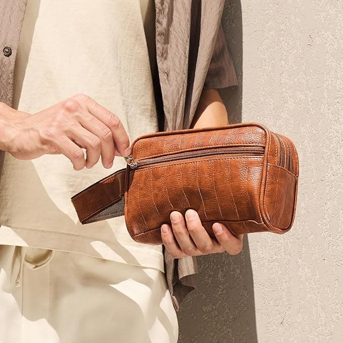 Lifelong Vegan Leather Toiletry Bag at ₹189 (87% Off) – Amazon