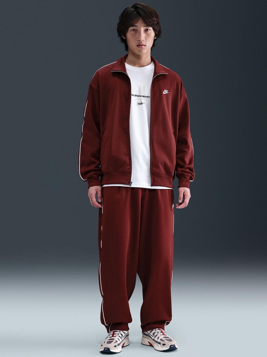Nike Men Sportswear Club Men Oversized Knit Tracksuit Jacket at ₹64 – Myntra