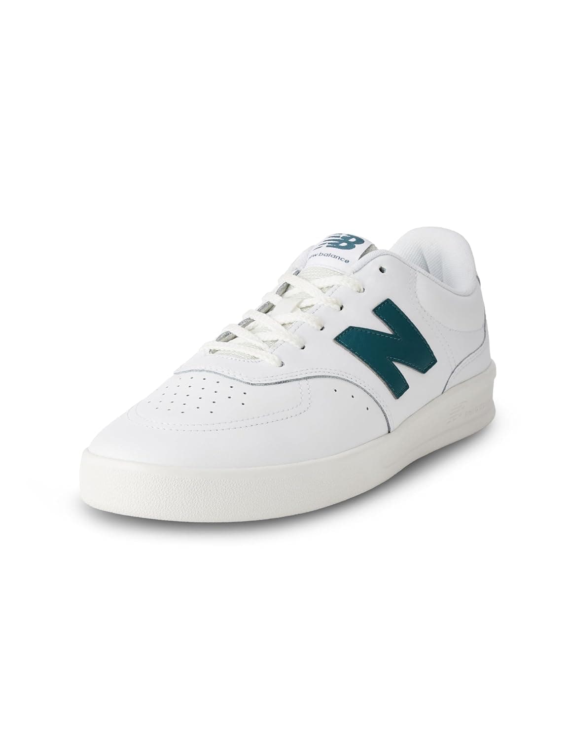 New Balance Men BB80IN Sneaker at ₹1950 – Amazon